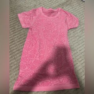 pink flower lululemon shirt size 6